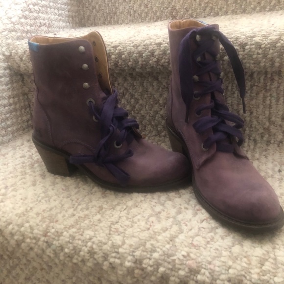 Fluevog “Nuni” Purple Boots; NWOT ;  size 7 - Picture 4 of 4
